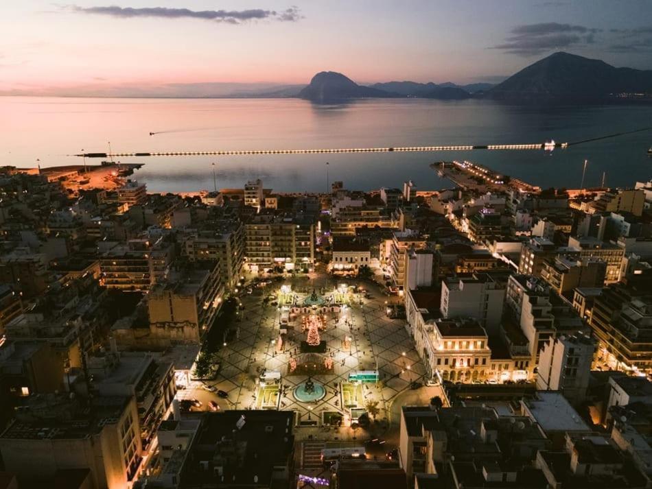 Patras Cozy Nest In The Vibrant City Center Zewnętrze zdjęcie